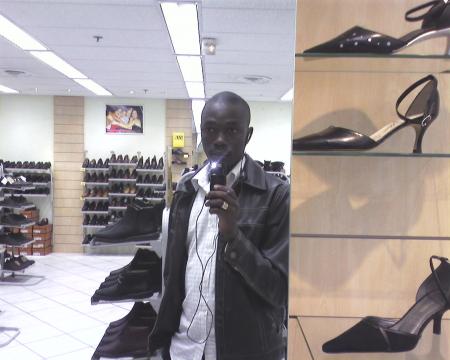 il est tellement timide ce goss!!!