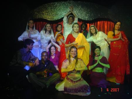 mieux entour� que moi y'en a pas